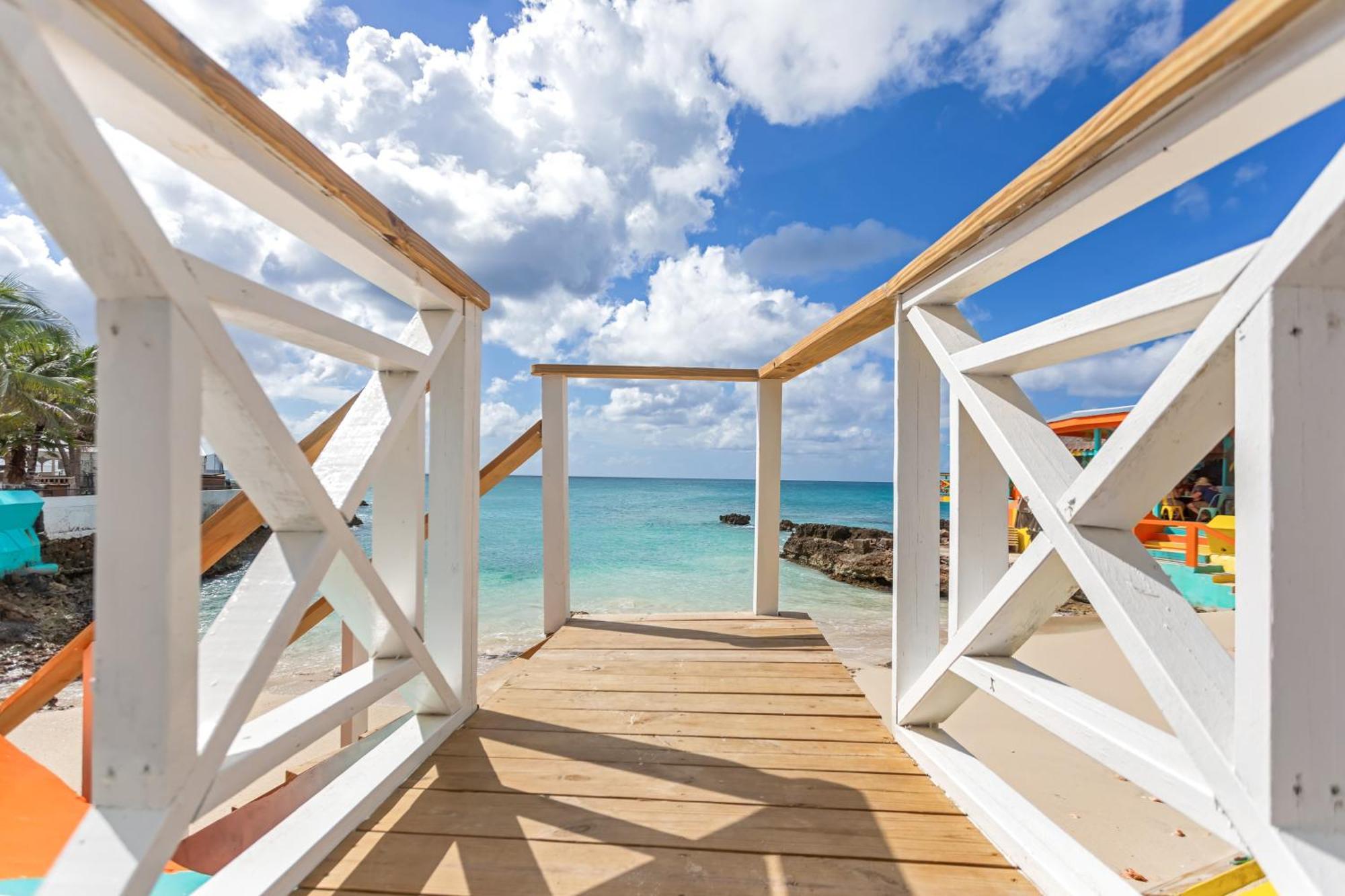 Maho Beach House - Luxe 1 Bedroom - Ocean Hideaway Exterior photo